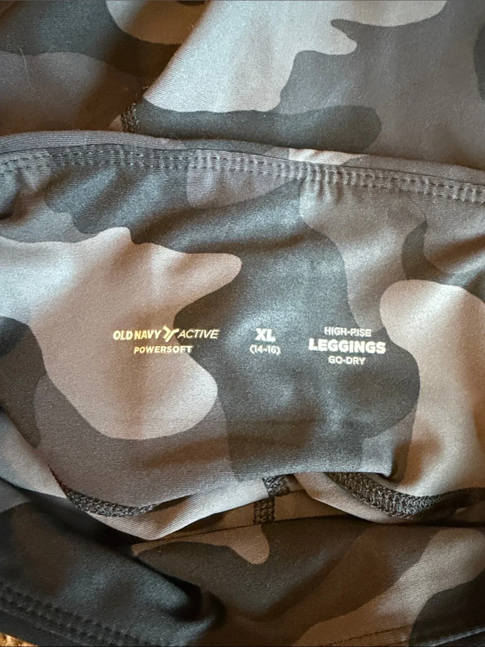 Old Navy Camo Leggings Trio in Pink, Green, and Black